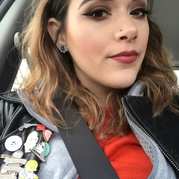 Meet your Posher, Vanessa - Picture 3 of 4